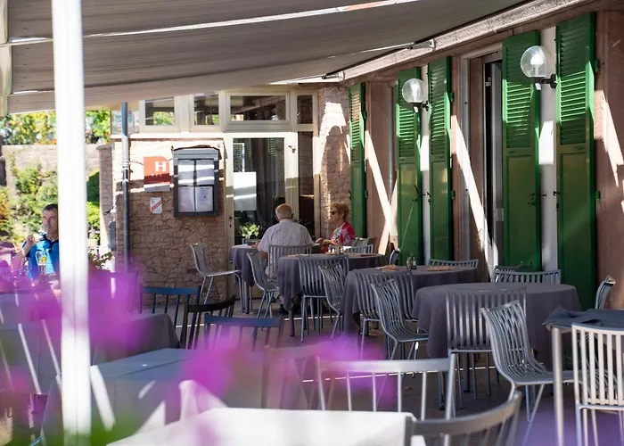Restaurant Et Au Tilleul لابروتشه